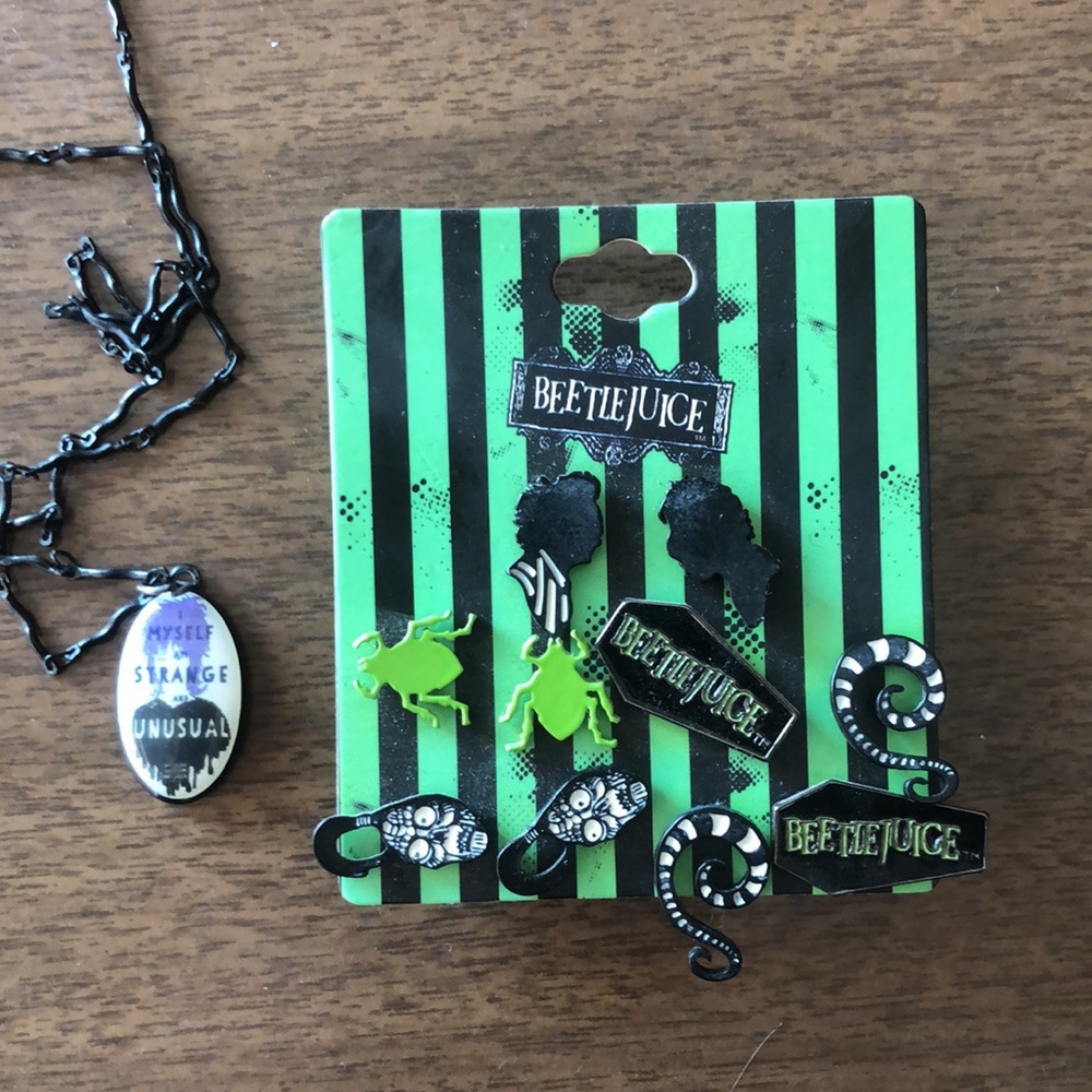 Hot topic Beetlejuice earring set only